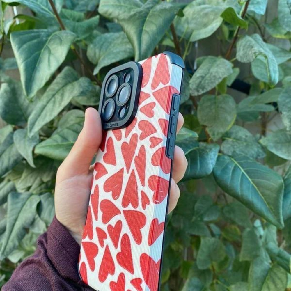 Apple Heart Pattern Phone Case - Red and Cream - Picture 4 of 5